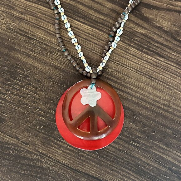NWT 2000s Peace Symbol Beaded Necklace Pendant Necklace ASO Alex Russo - Picture 4 of 11